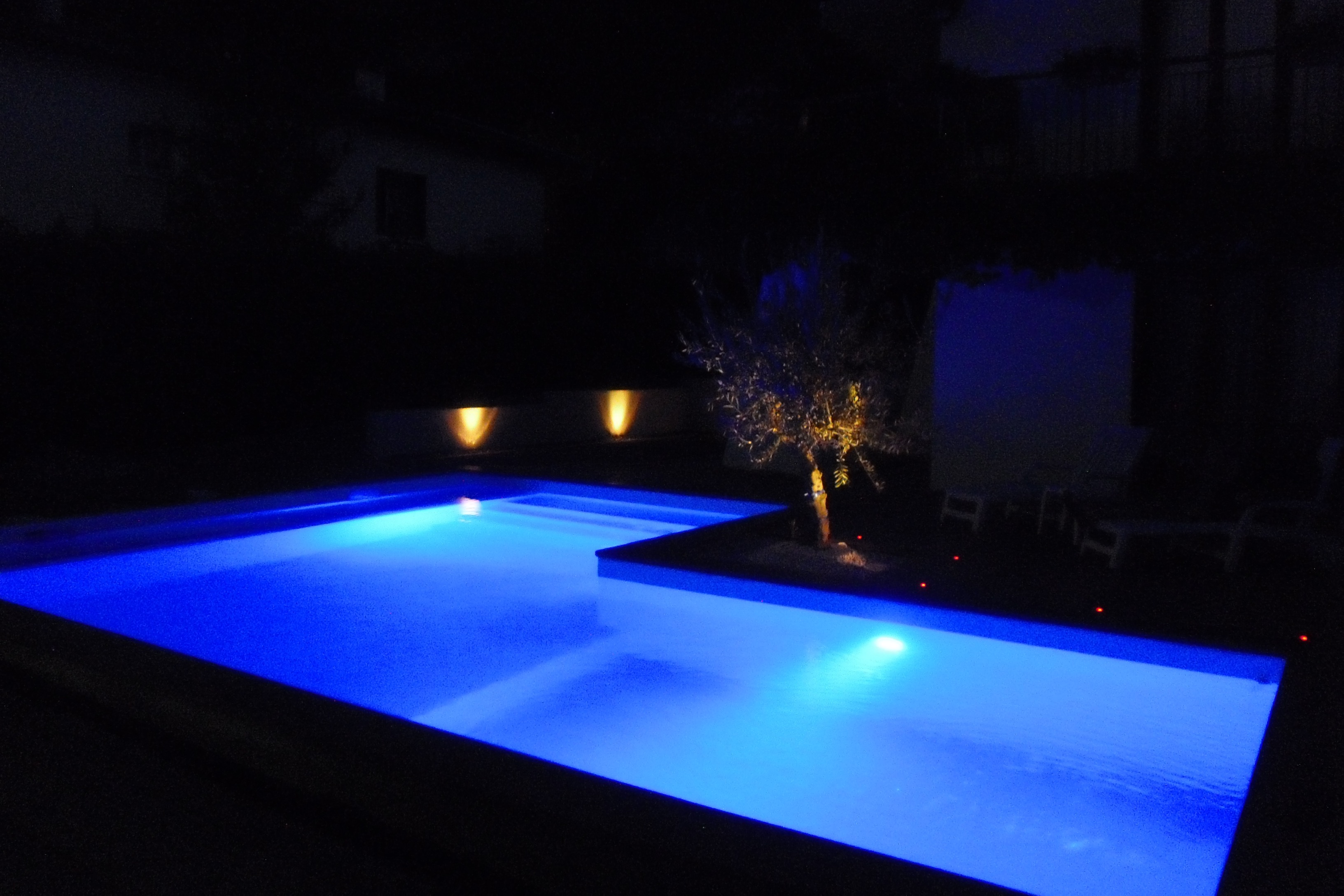 Une piscine en L en Isère-21