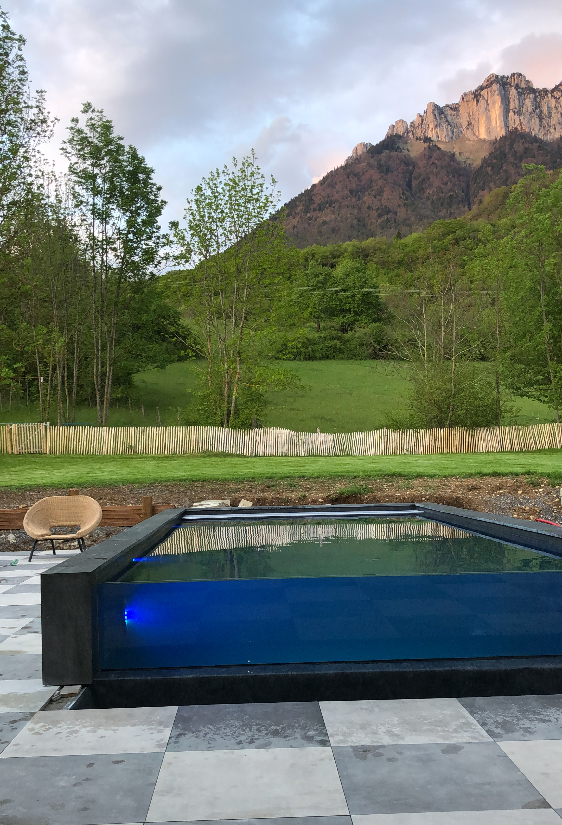 Une piscine atypique-12
